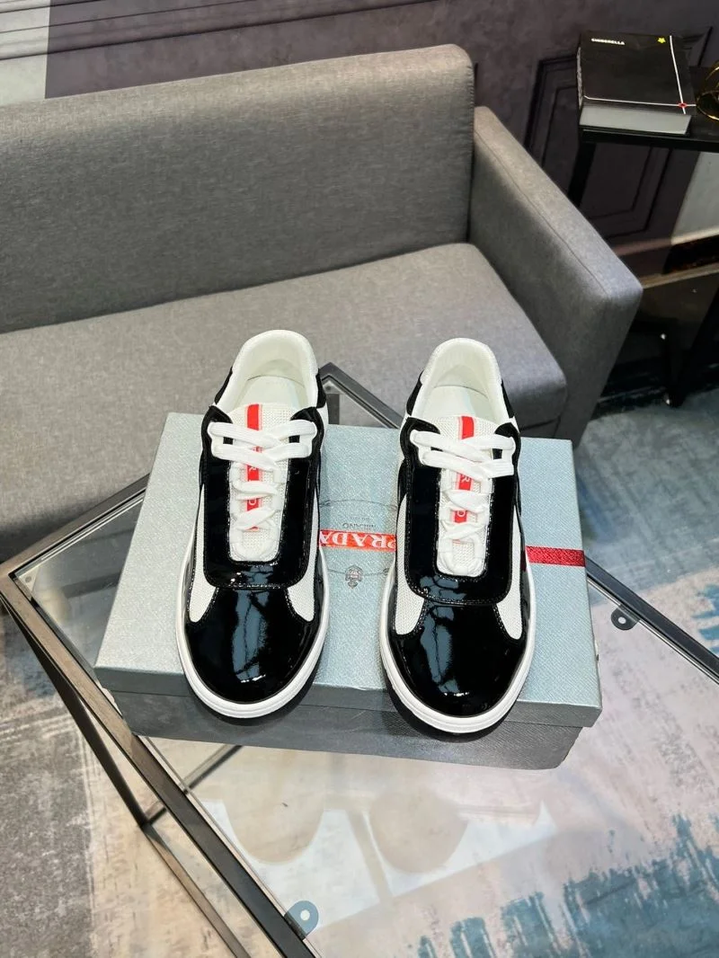 Refined Prada Low Shoes 35256