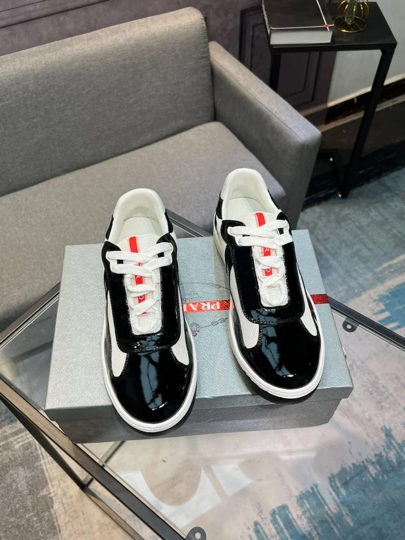 Refined Prada Low Shoes 35256
