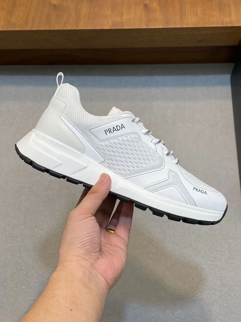 Prada Low Shoes Snug 35253