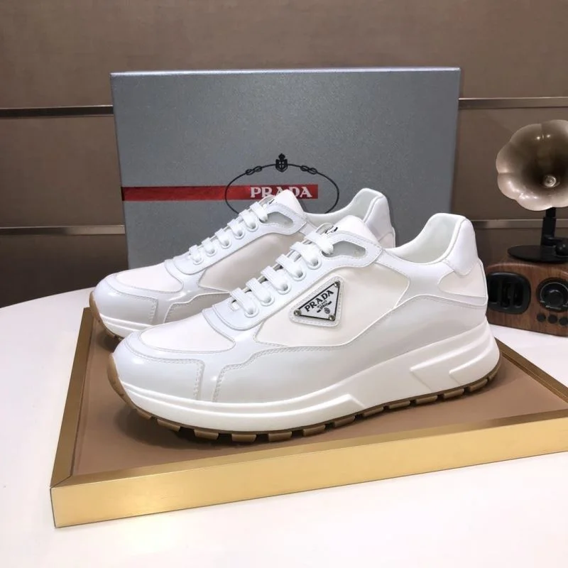 Prada Low Shoes ComfortFit 35249