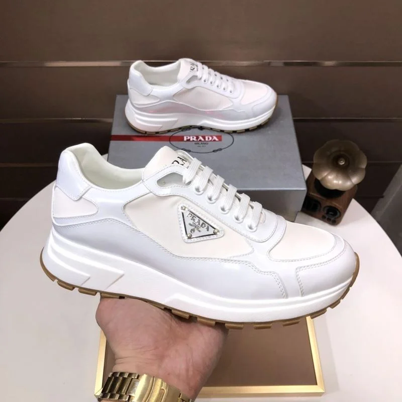 Prada Low Shoes ComfortFit 35249