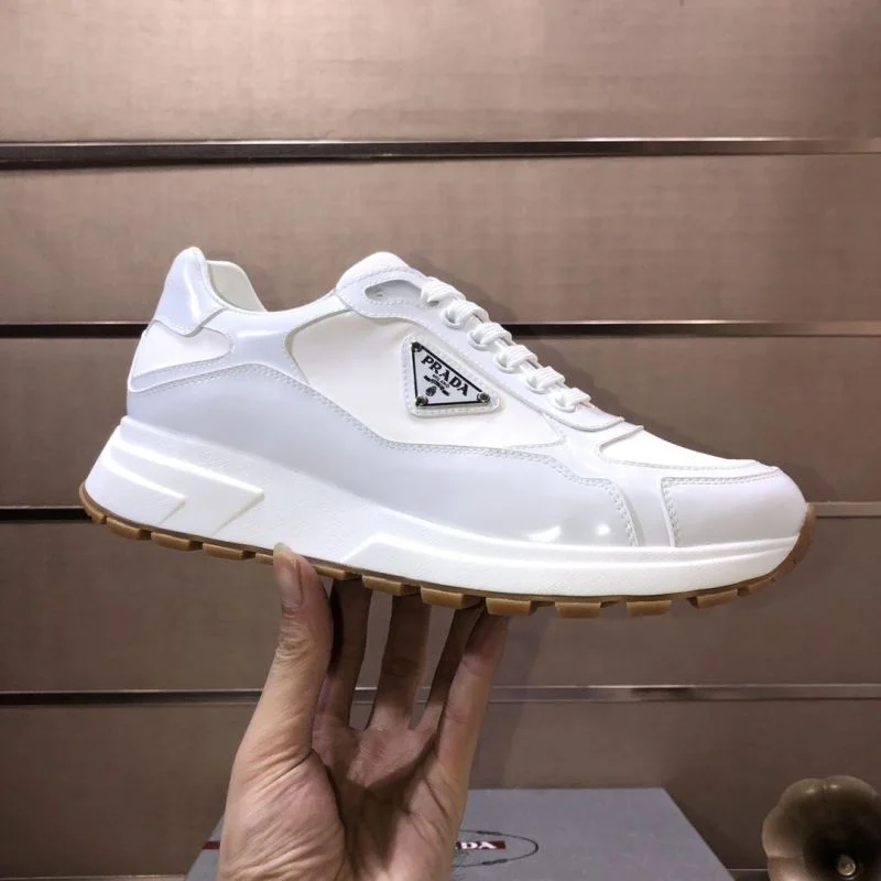 Prada Low Shoes ComfortFit 35249