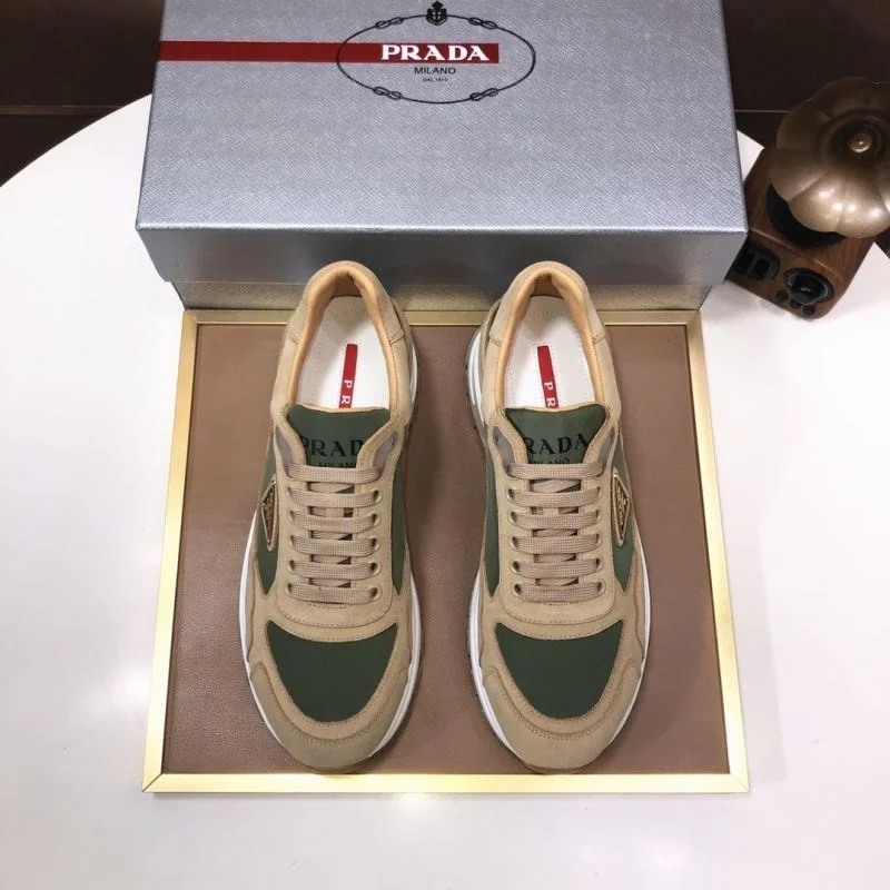 Prada Low Shoes Attractive 35238