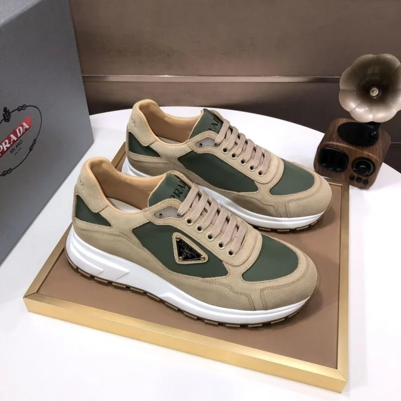 Prada Low Shoes Attractive 35238