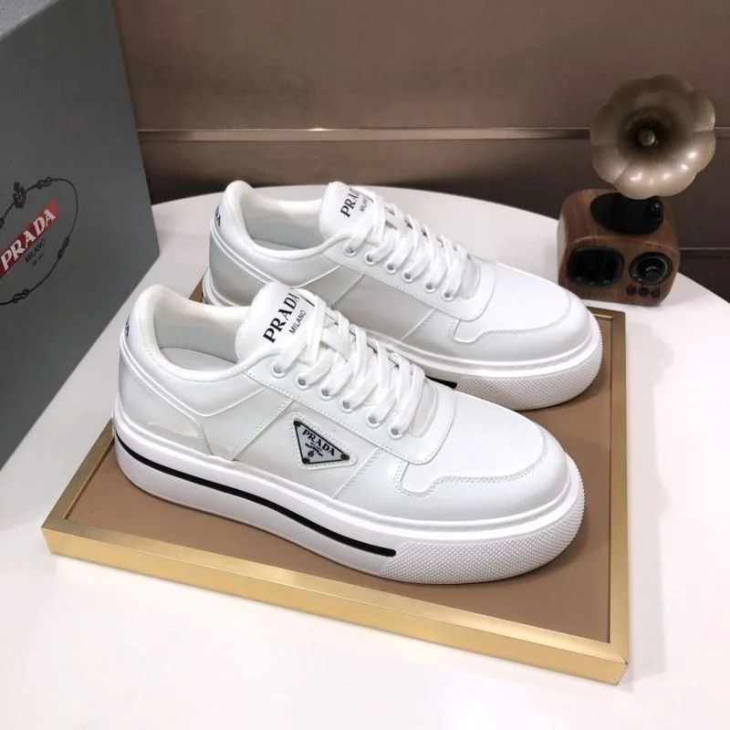 Prada Low Shoes Breathable 35236