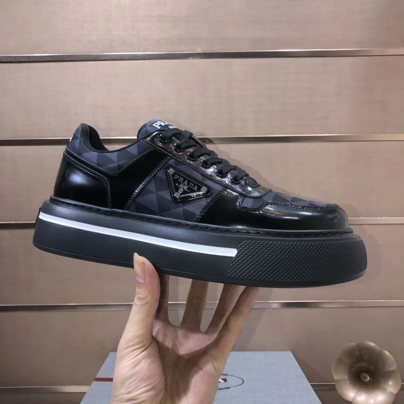 Prada Low Shoes UrbanStyle 35251