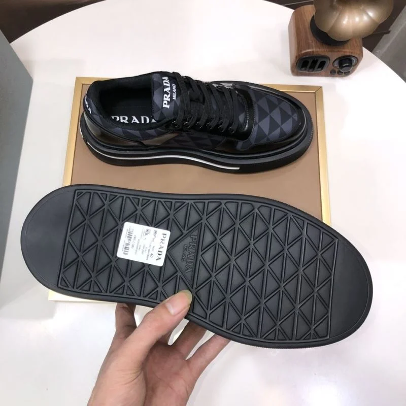 Prada Low Shoes UrbanStyle 35251