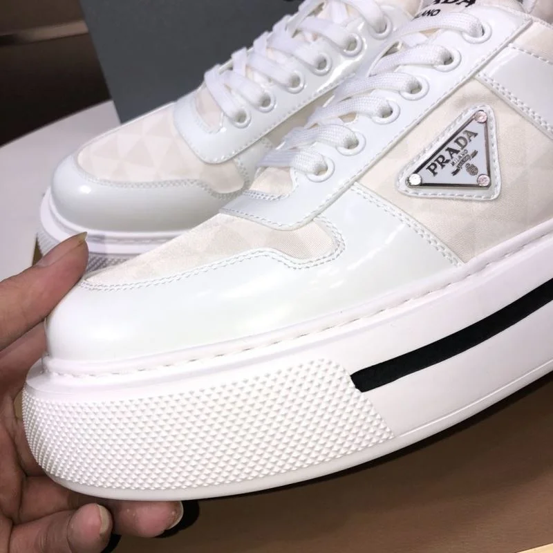 Chic Prada Low Shoes 35255