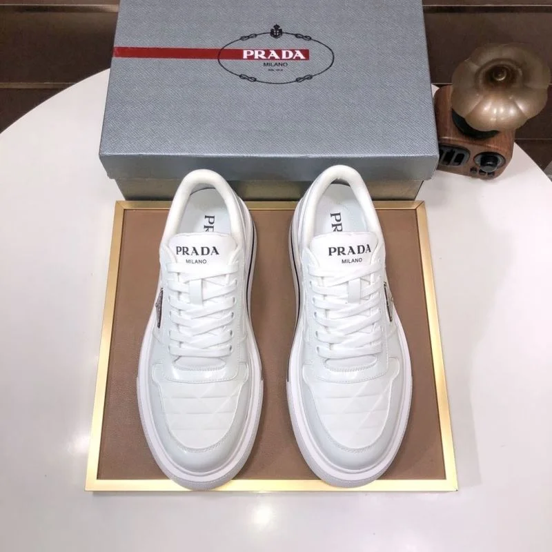 Prada Low Shoes WaterResistant 35247