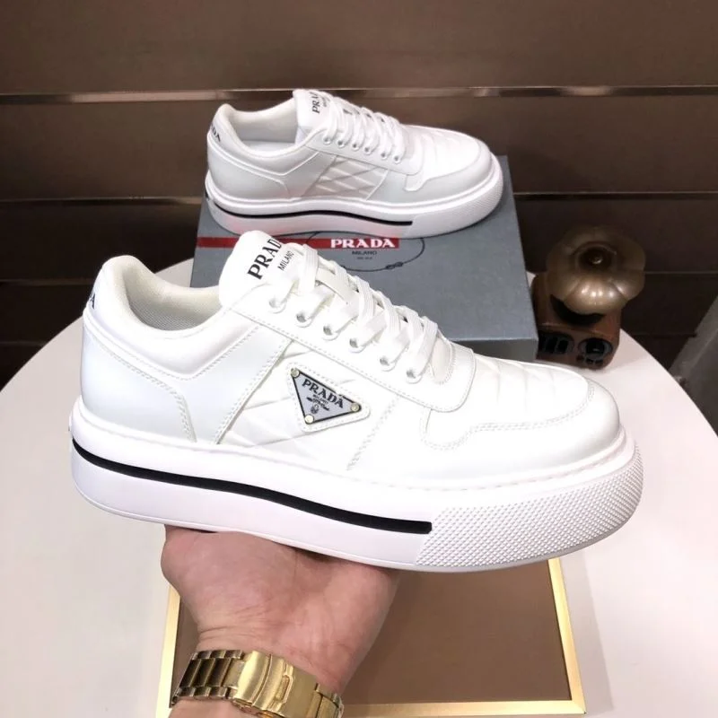 Prada Low Shoes WaterResistant 35247