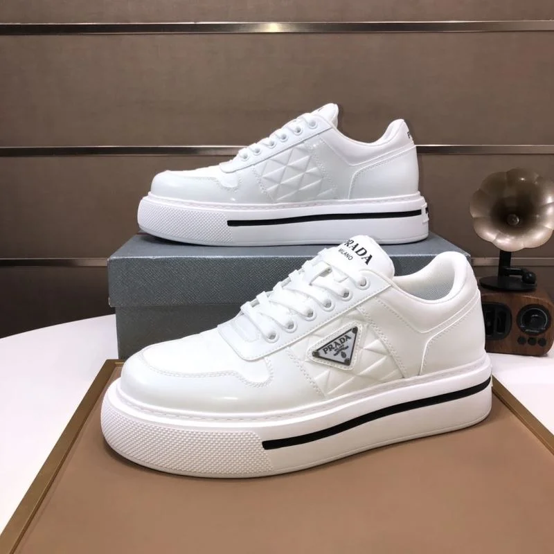 Prada Low Shoes WaterResistant 35247