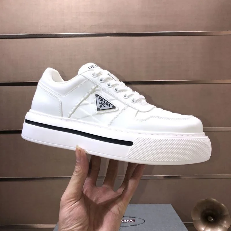 Prada Low Shoes WaterResistant 35247