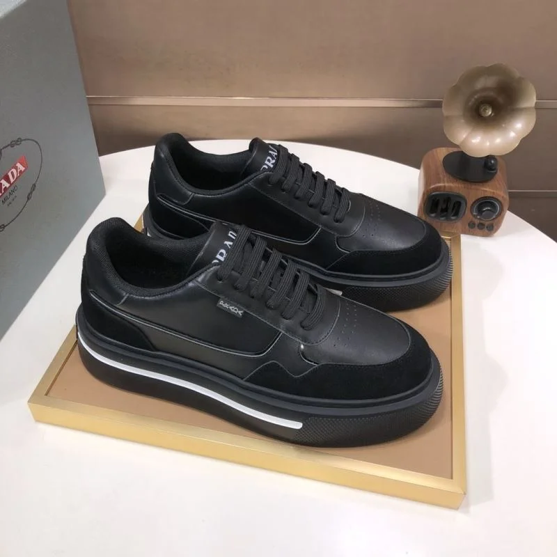 Casual Prada Low Shoes 35243