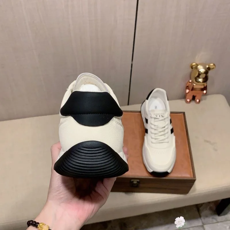 Breathable Prada Low Shoes 35235