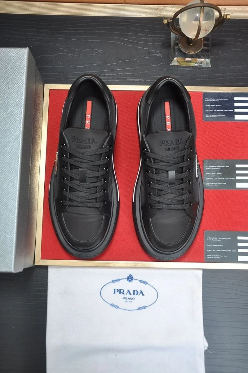 Prada Low Shoes Vibrant 35222