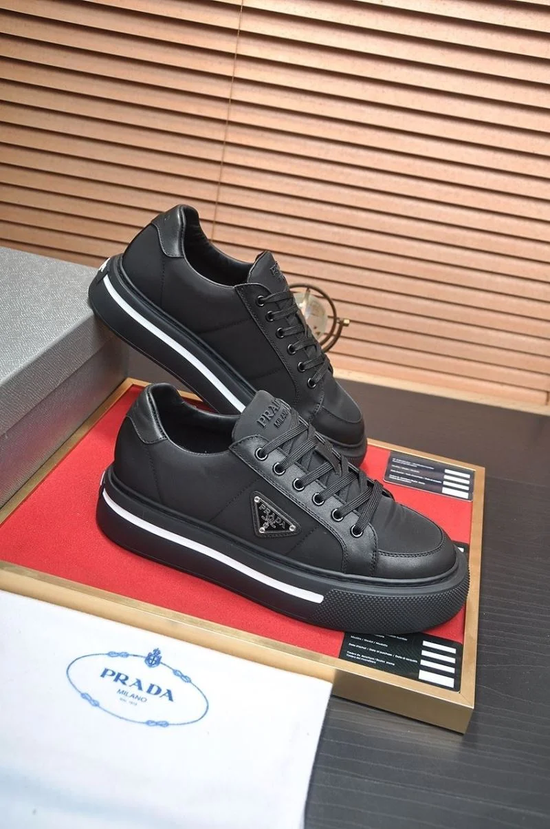 Prada Low Shoes Vibrant 35222