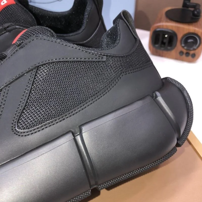 Comfortable Prada Low Shoes 35217