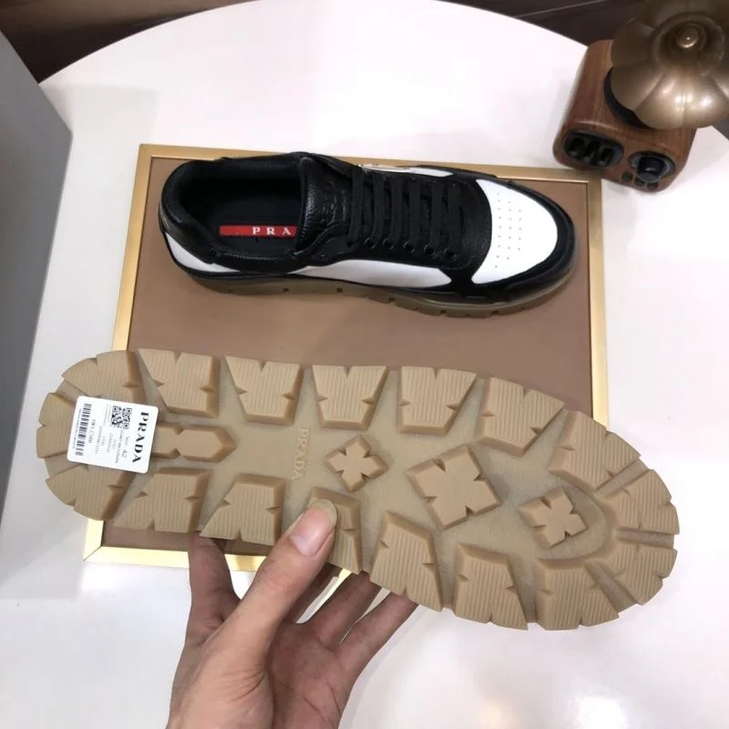 Sleek Prada Low Shoes 35215