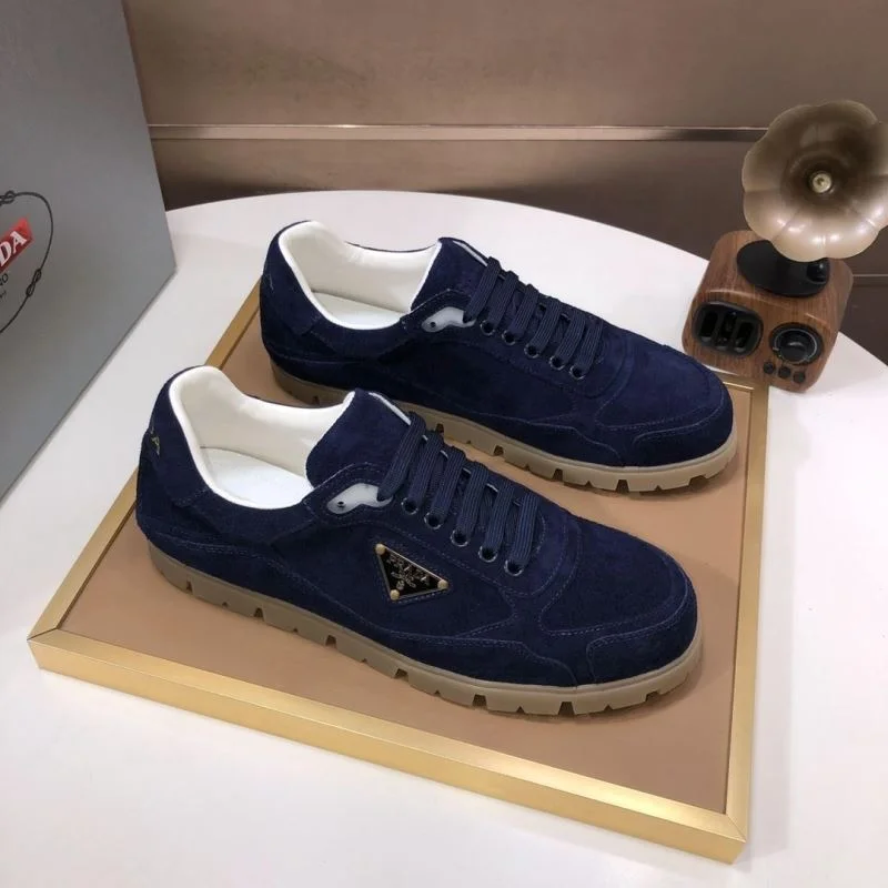 Prada Low Shoes Attractive 35201