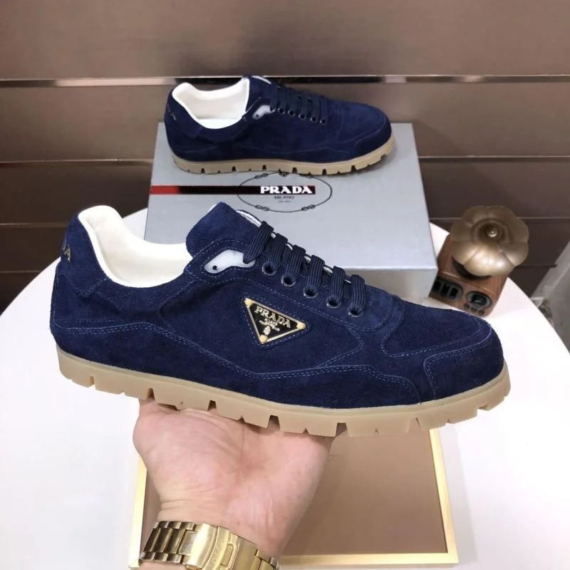 Prada Low Shoes Attractive 35201