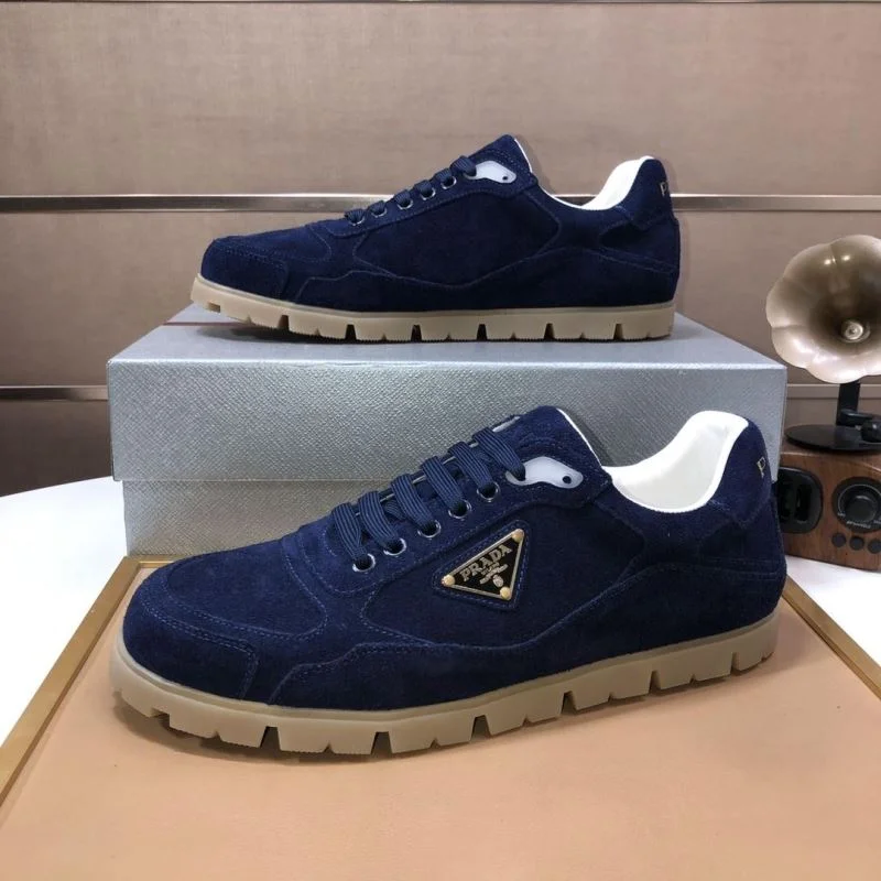 Prada Low Shoes Attractive 35201