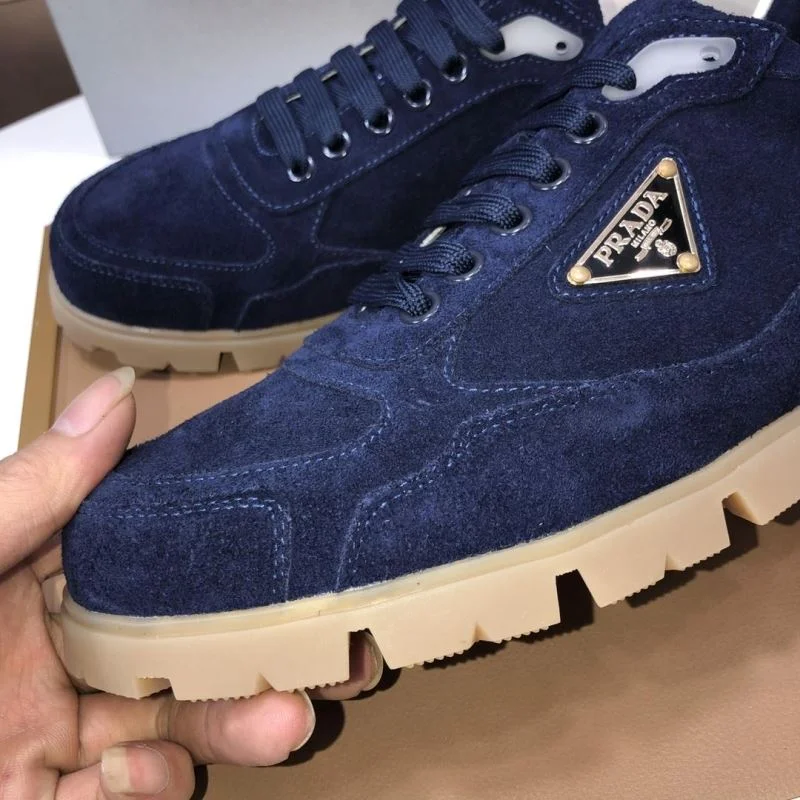 Prada Low Shoes Attractive 35201