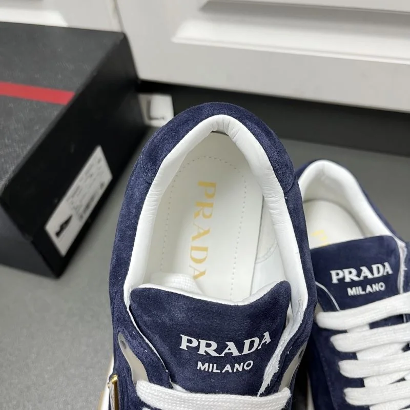 SmoothTexture Prada Low Shoes 35211