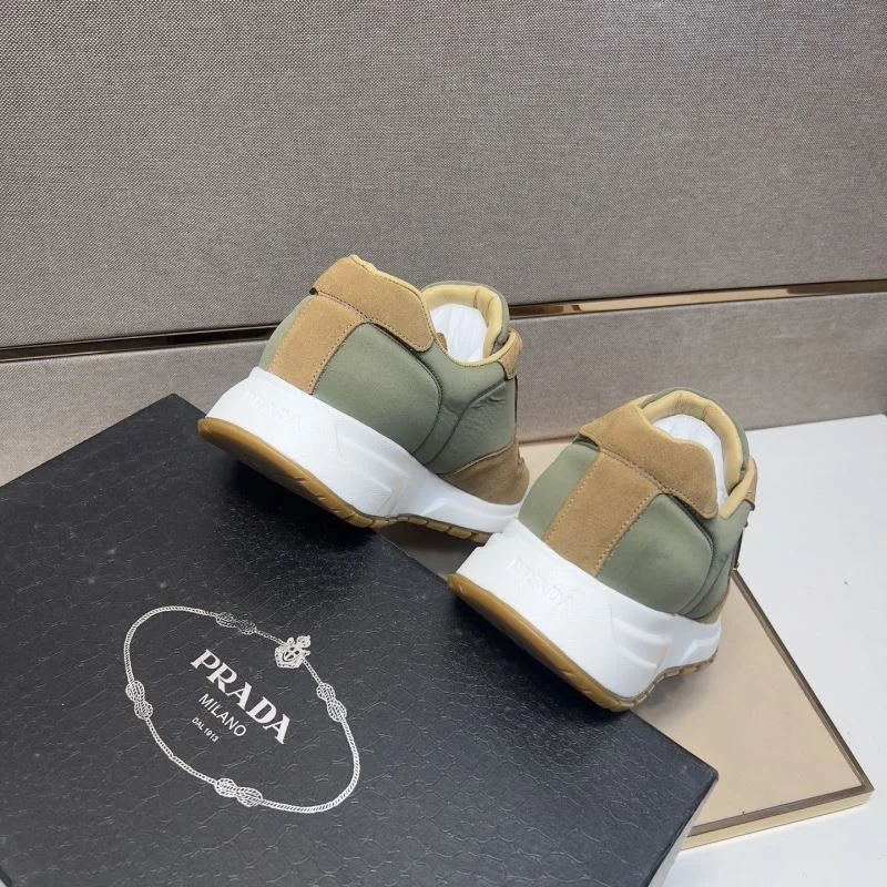 Prada Low Shoes Unisex 35210