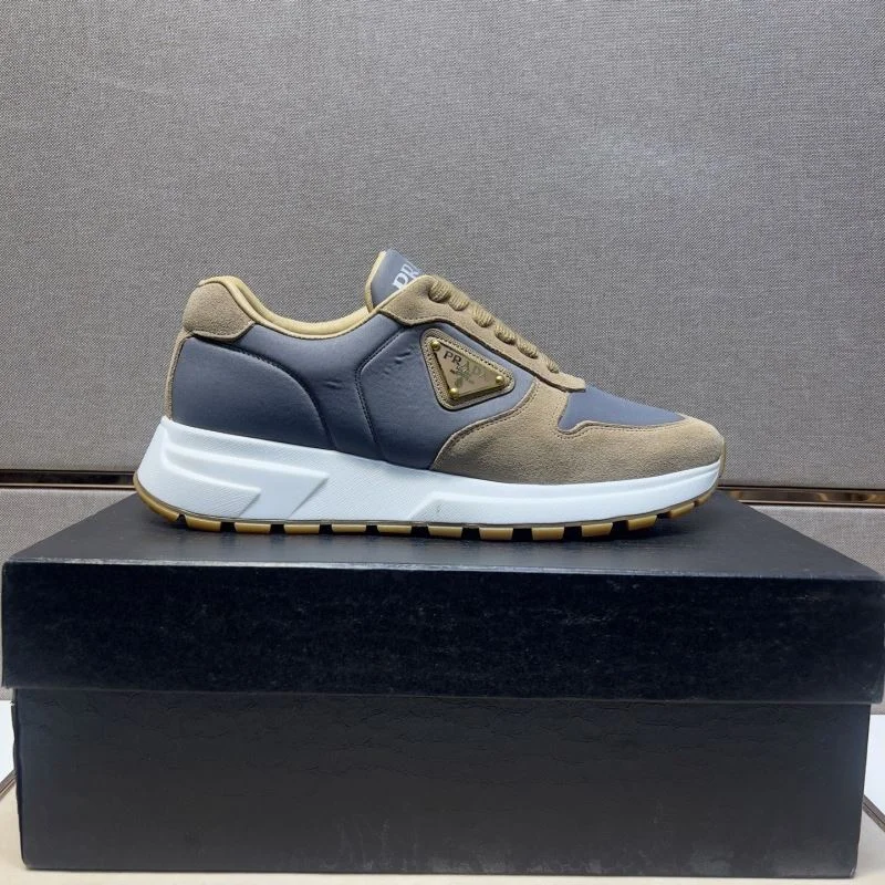 Prada Low Shoes Vibrant 35200