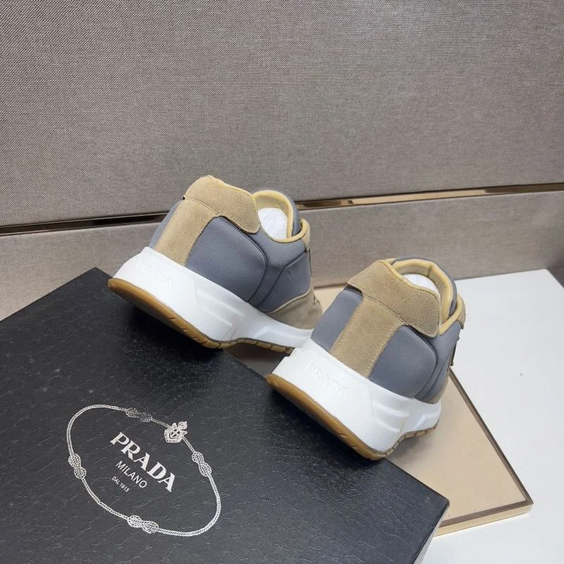 Prada Low Shoes Vibrant 35200