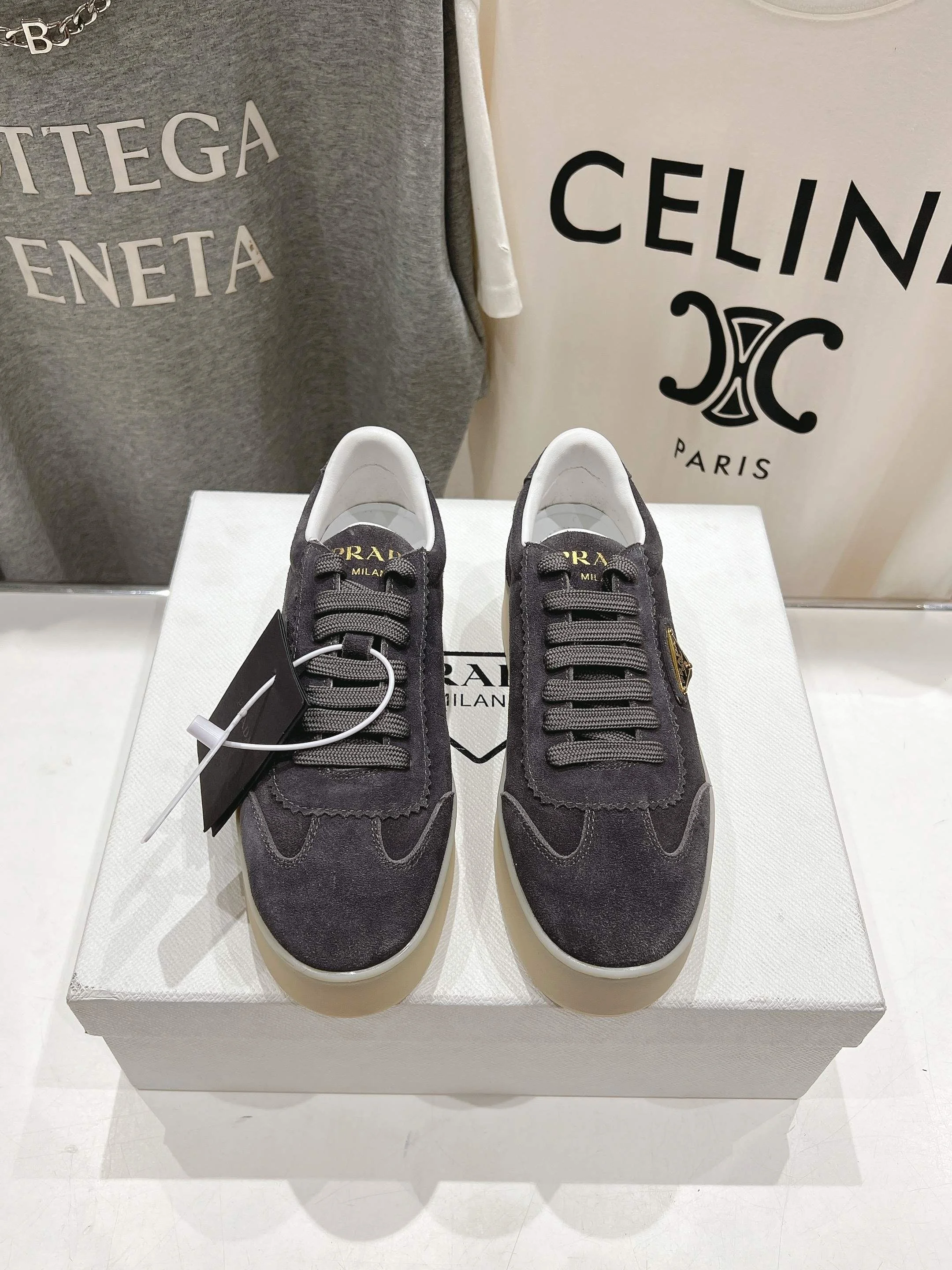 Affordable Prada Low Shoes 34198