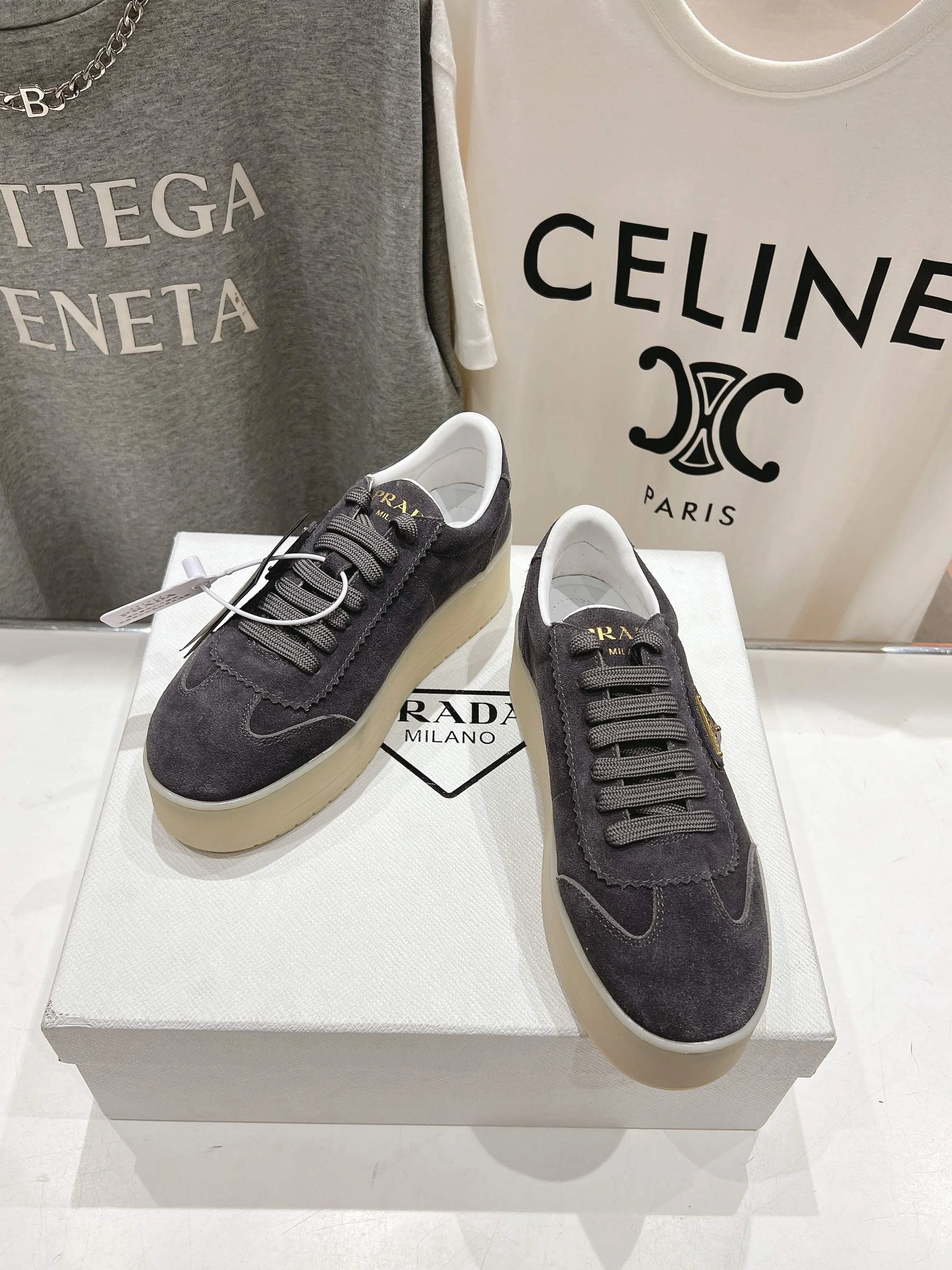 Affordable Prada Low Shoes 34198