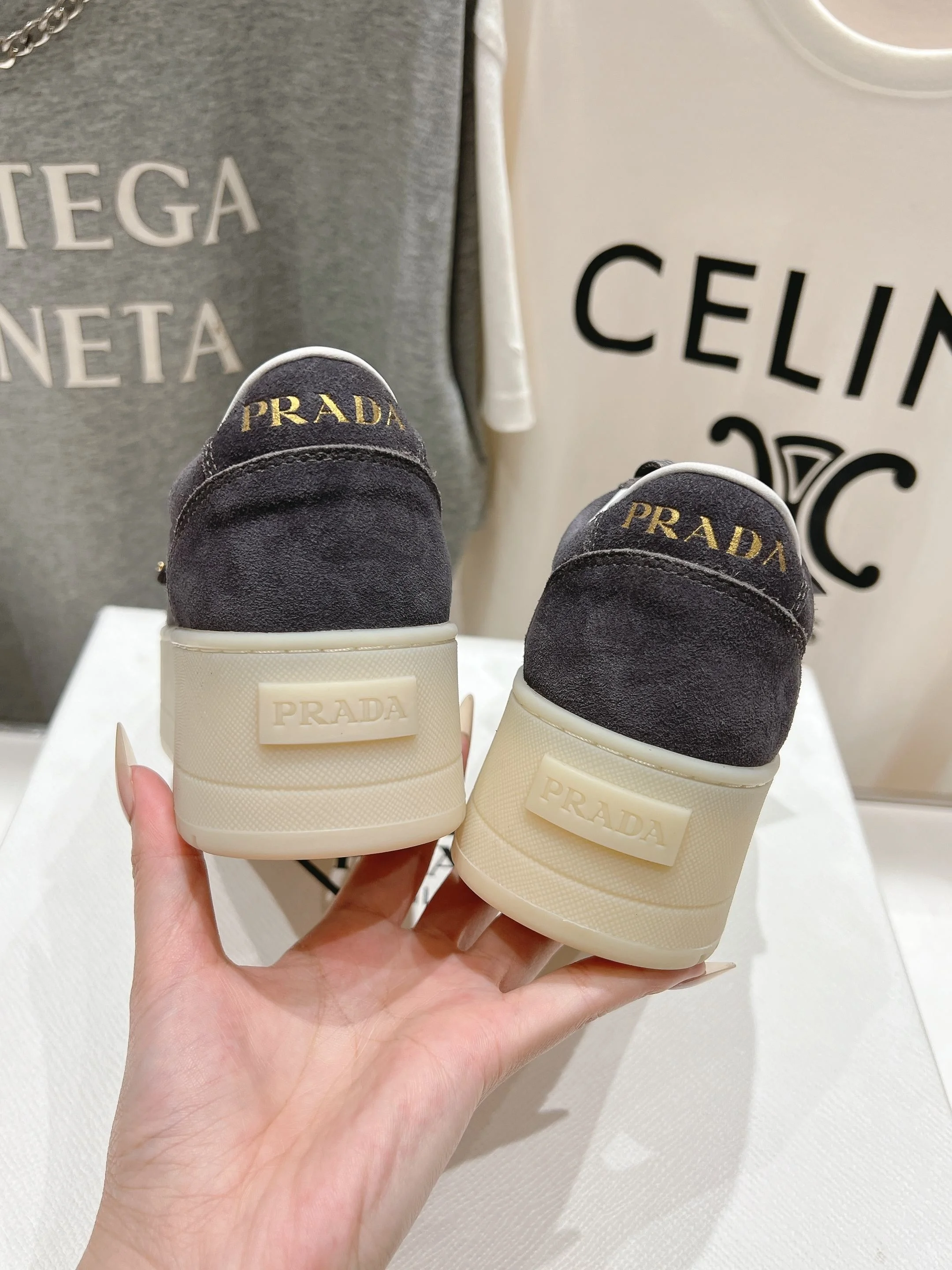 Affordable Prada Low Shoes 34198