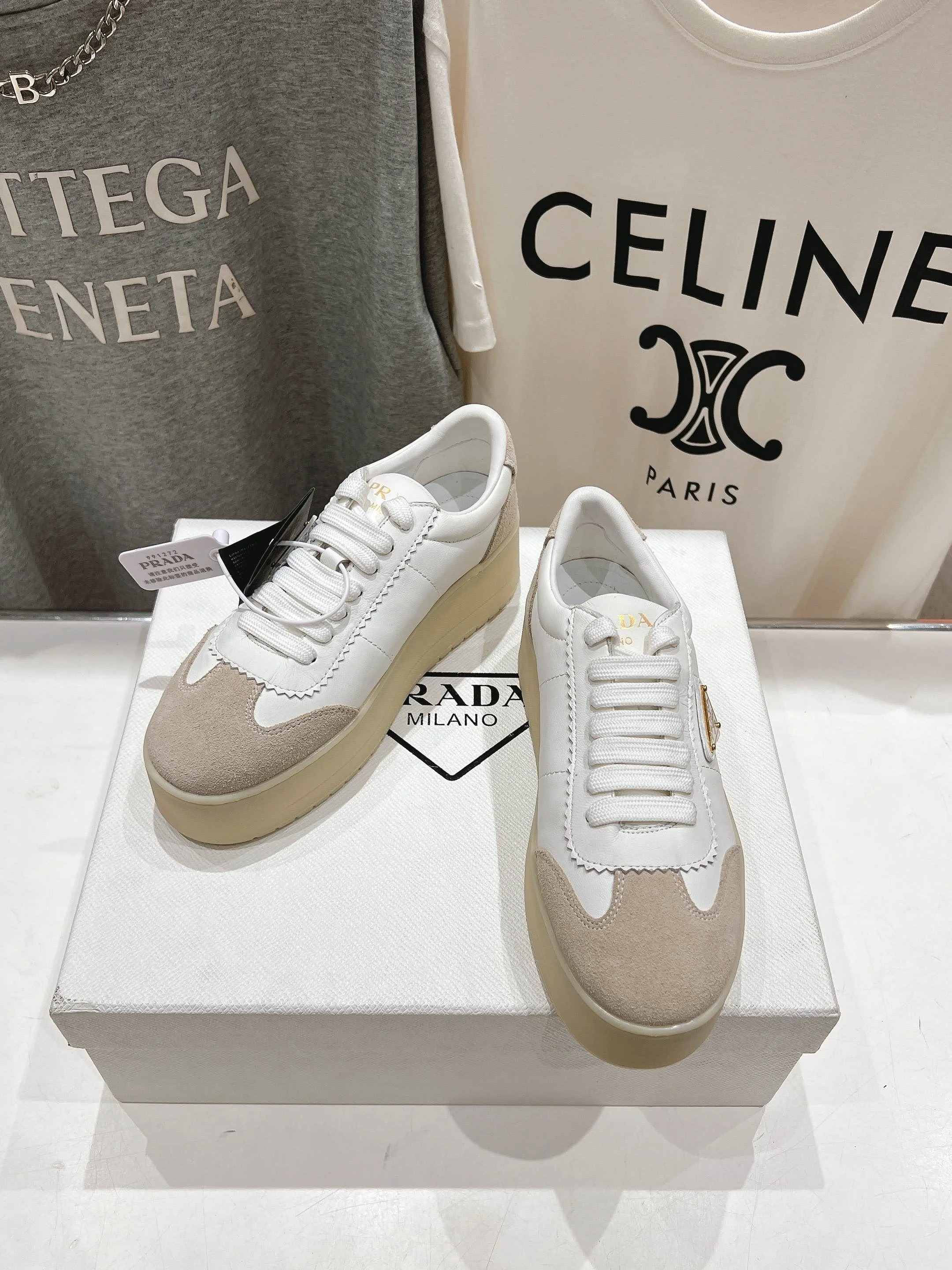 MoistureWicking Prada Low Shoes 34200