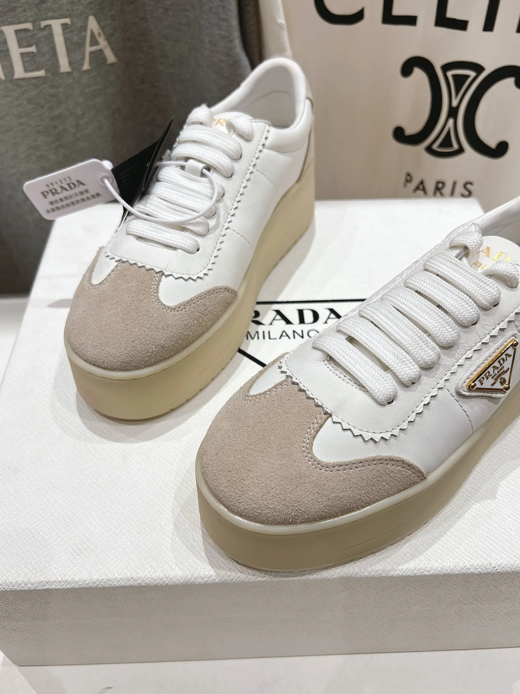 MoistureWicking Prada Low Shoes 34200