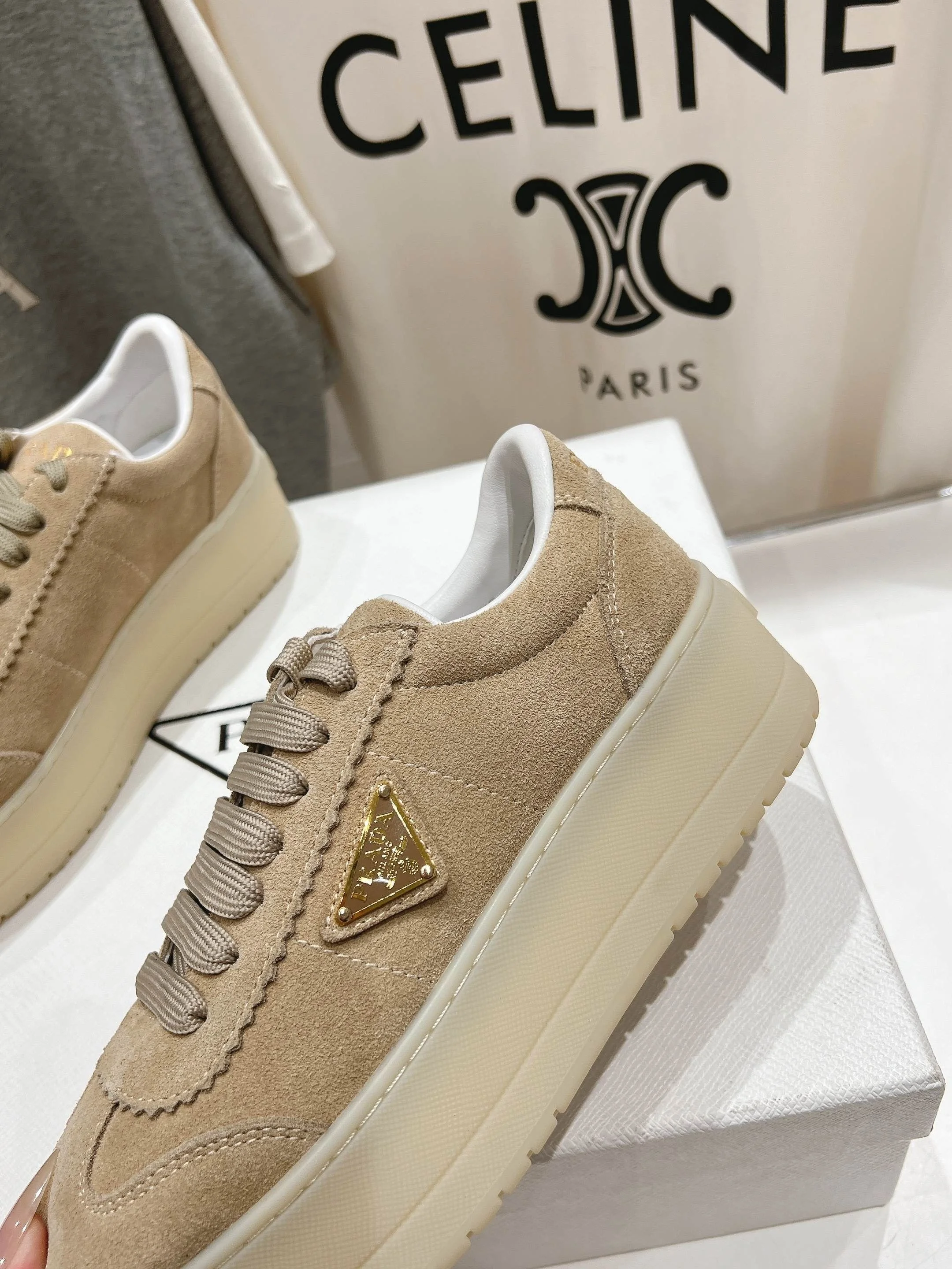 Prada Low Shoes Premium 34203