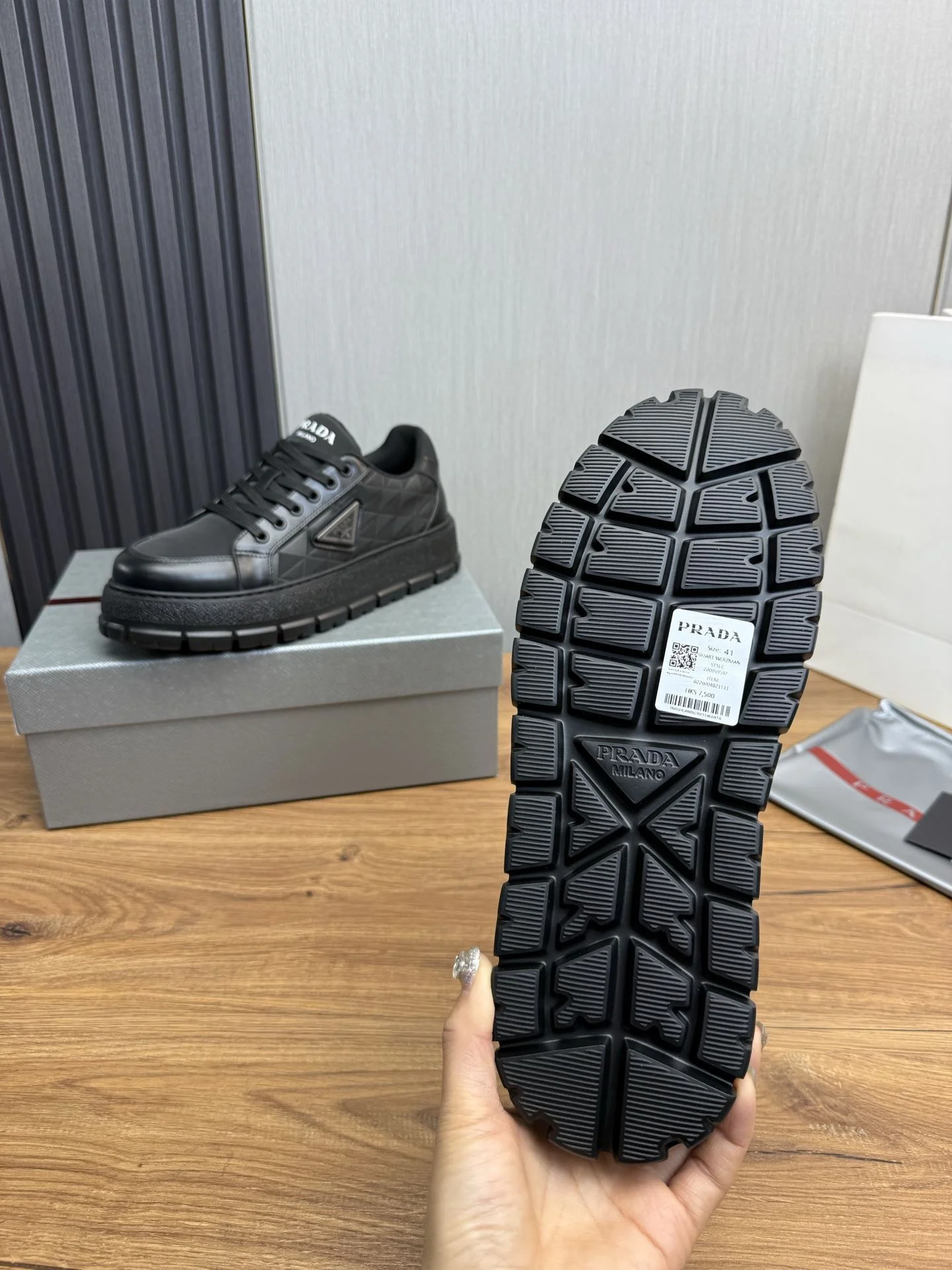 UrbanStyle Prada Low Shoes 34192
