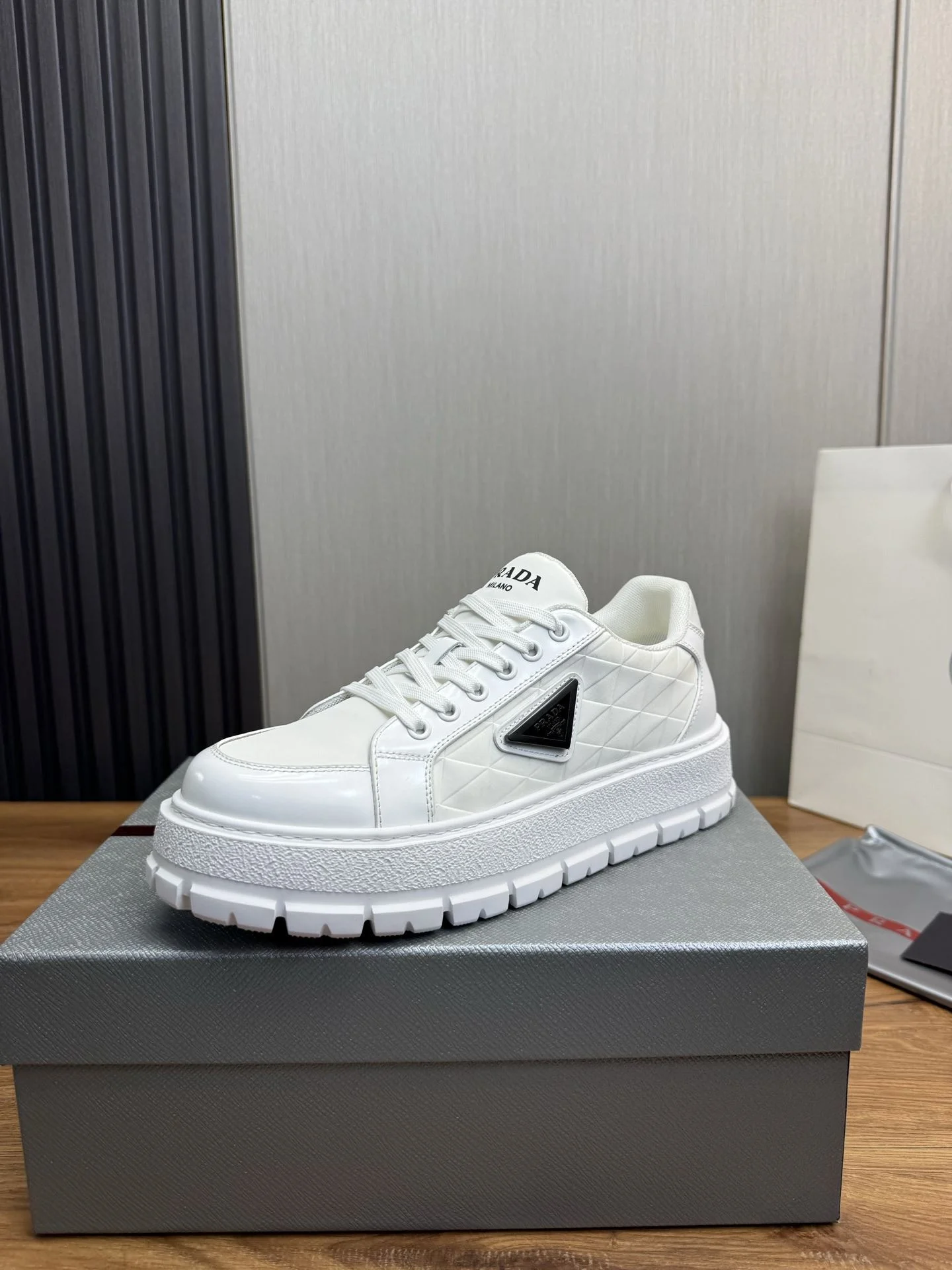 Prada Low Shoes Lightweight 34194