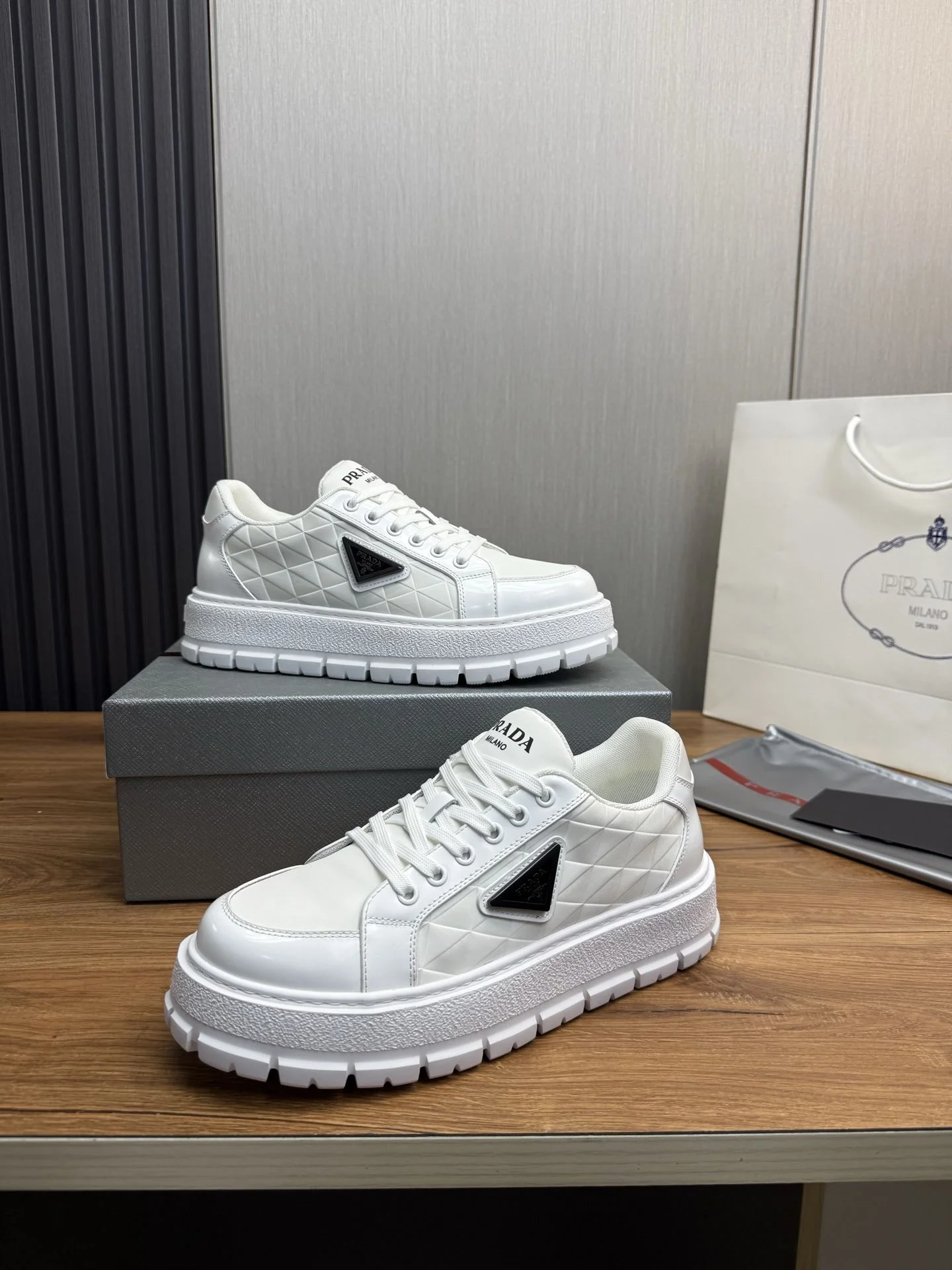 Prada Low Shoes Lightweight 34194