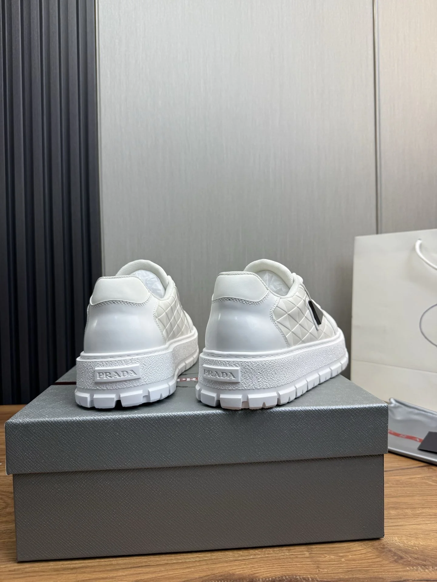 Prada Low Shoes Lightweight 34194