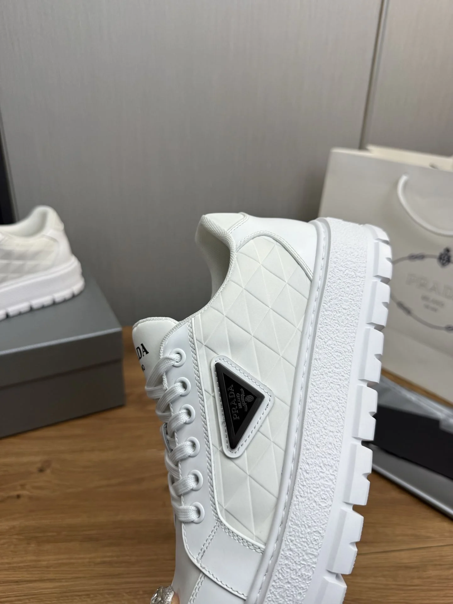 Prada Low Shoes Lightweight 34194