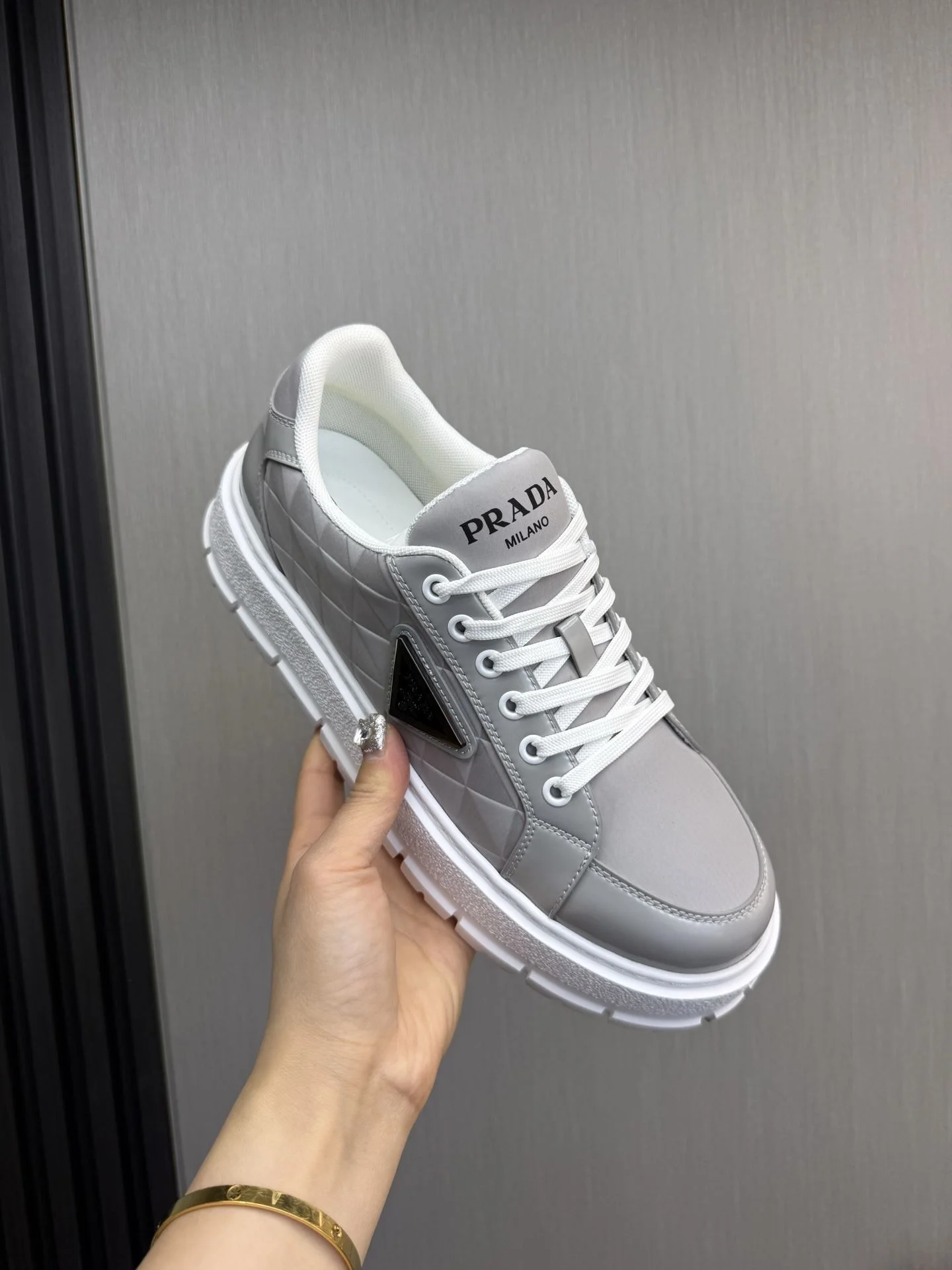 Seasonal Prada Low Shoes 34190