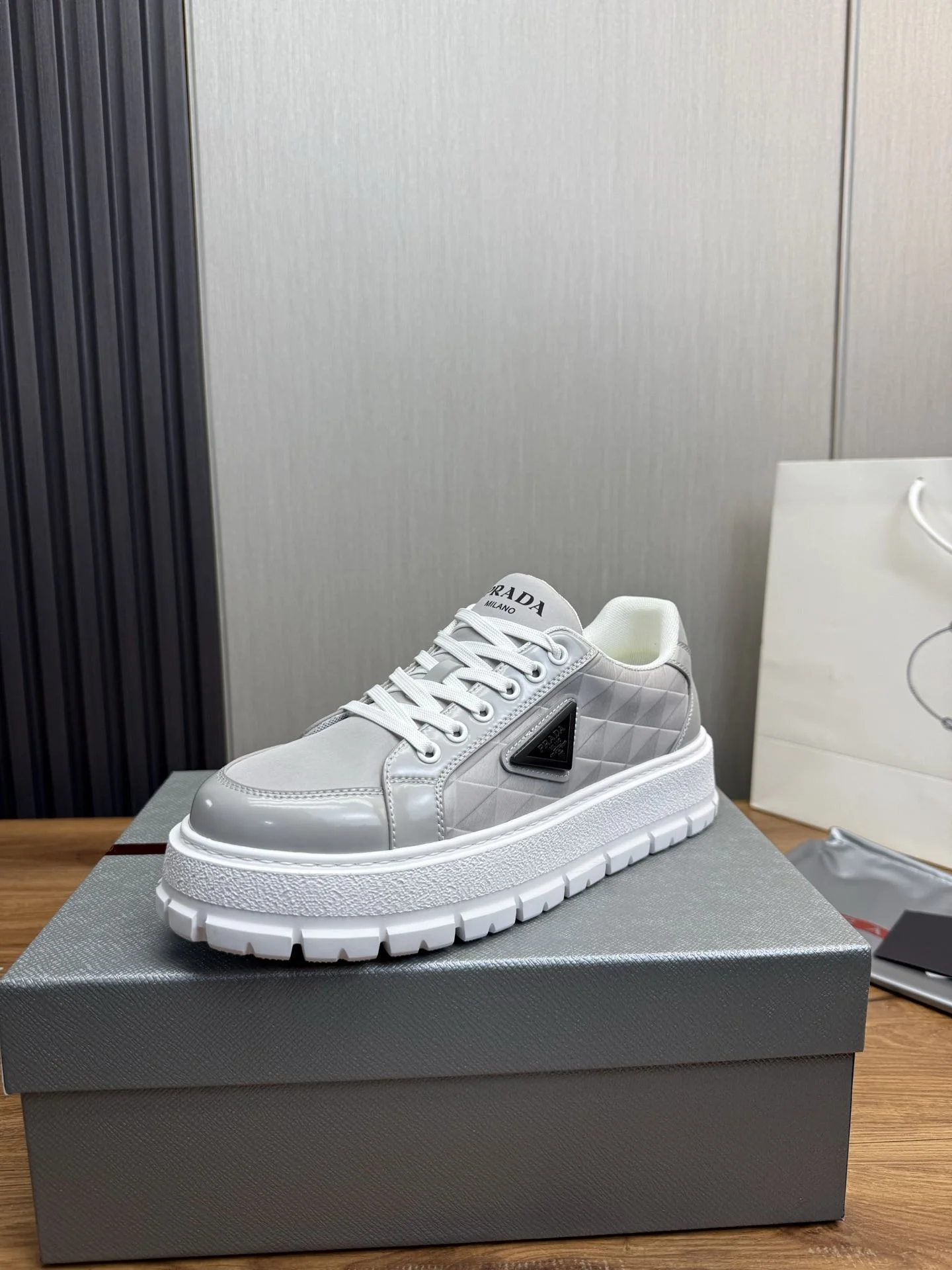 Seasonal Prada Low Shoes 34190