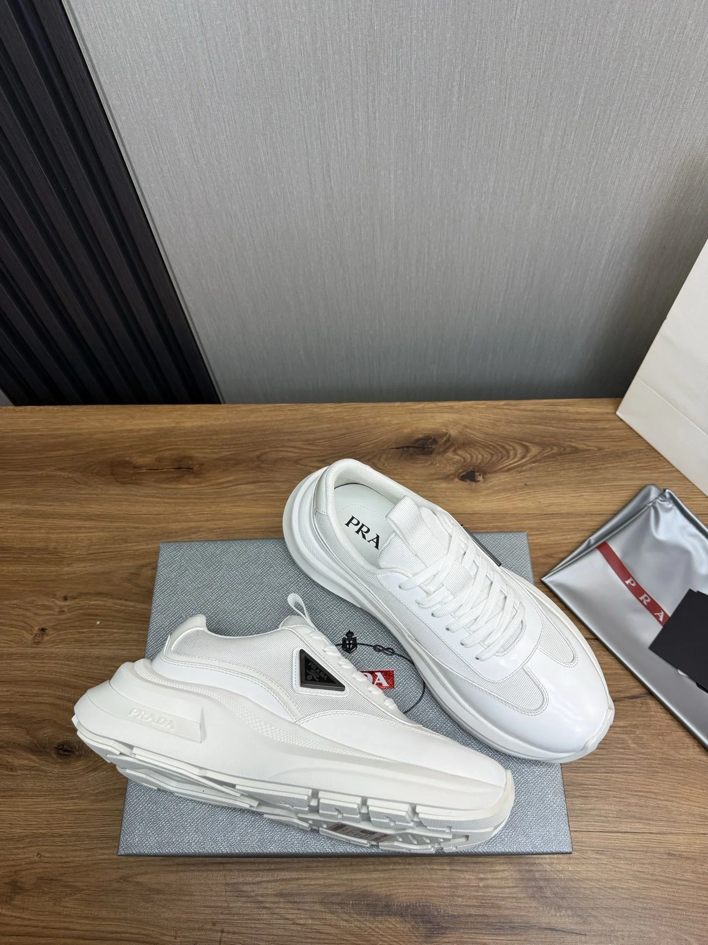 Prada Low Shoes OdorResistant 34189