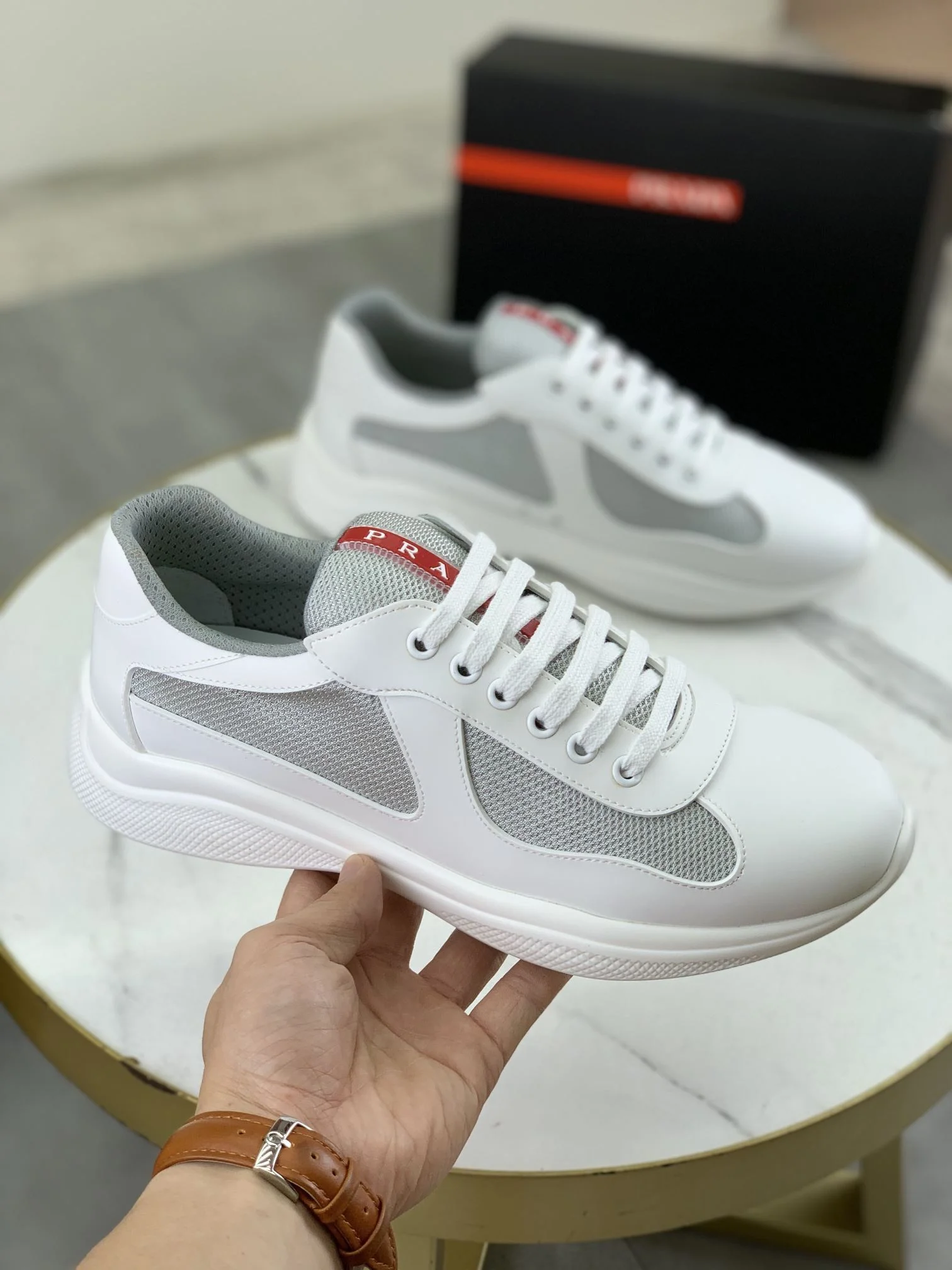 Sophisticated Prada Low Shoes 34177