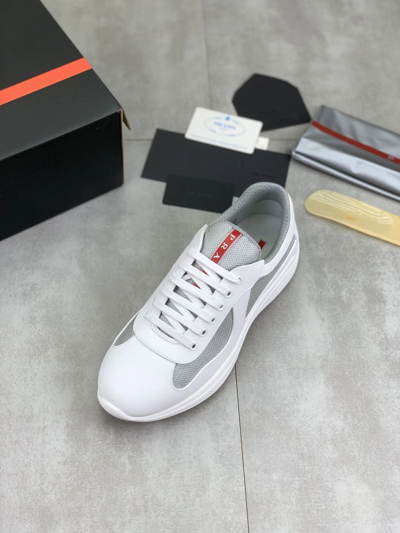 Sophisticated Prada Low Shoes 34177