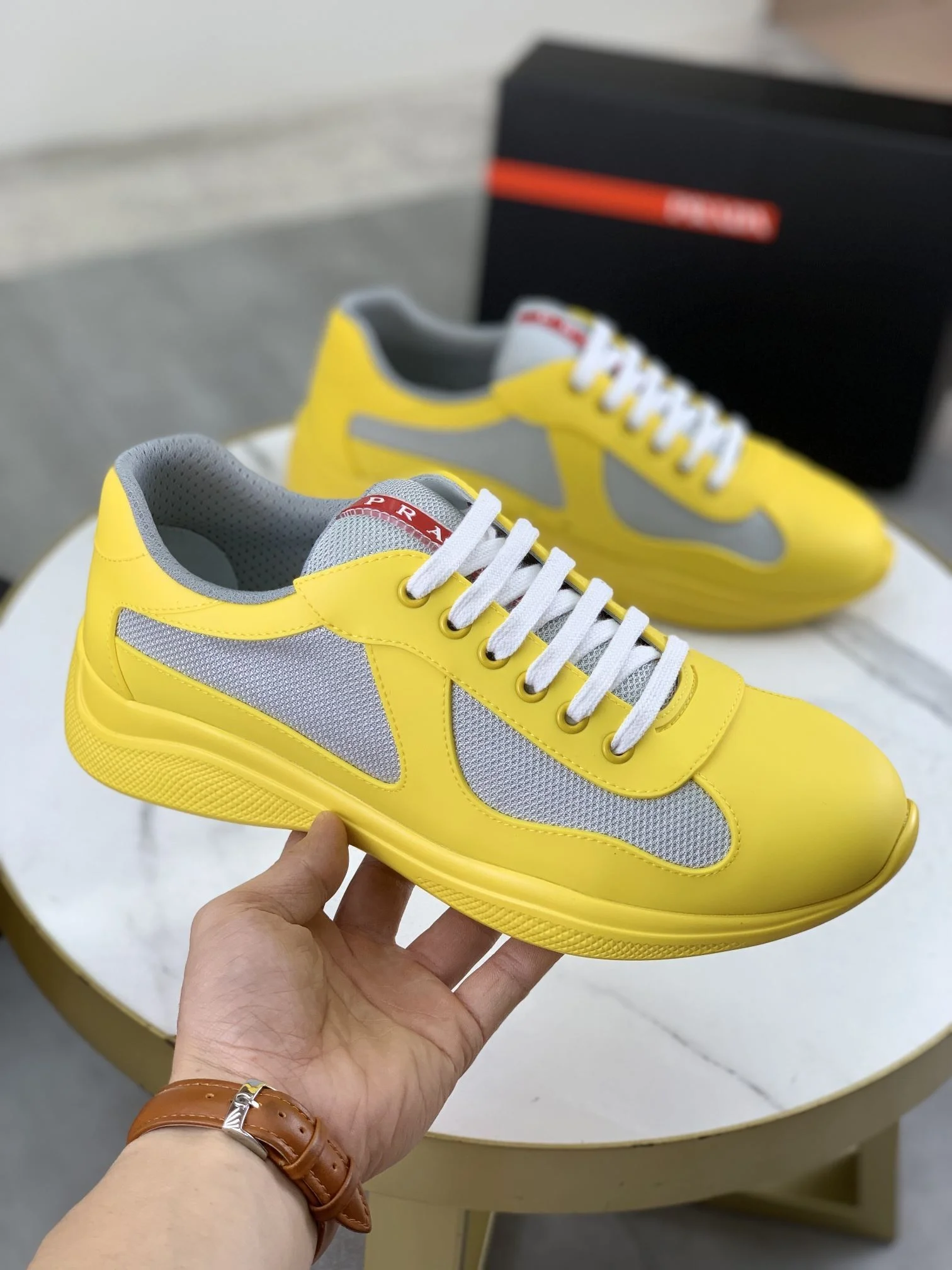 UrbanChic Prada Low Shoes 34183