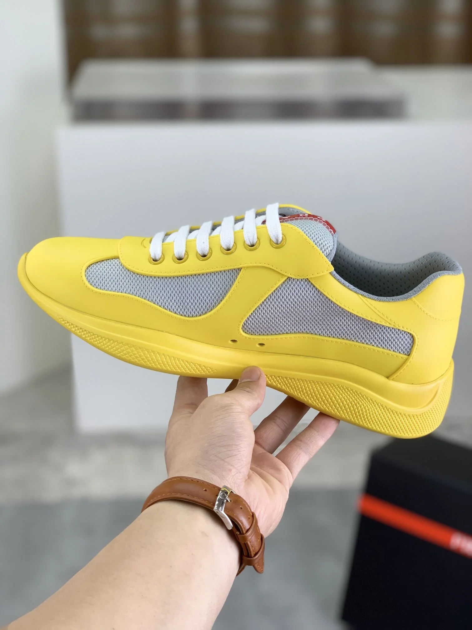 UrbanChic Prada Low Shoes 34183