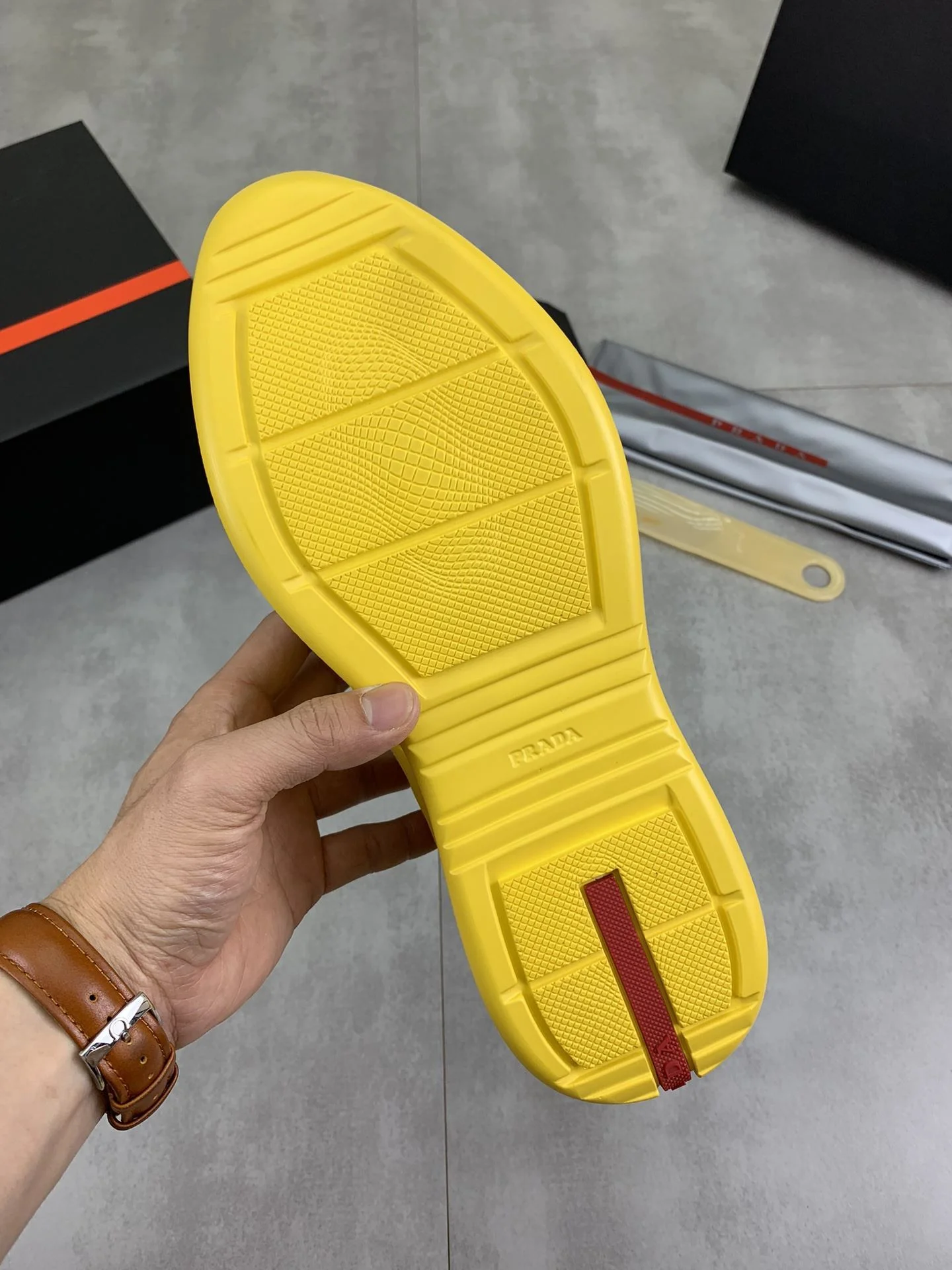 UrbanChic Prada Low Shoes 34183