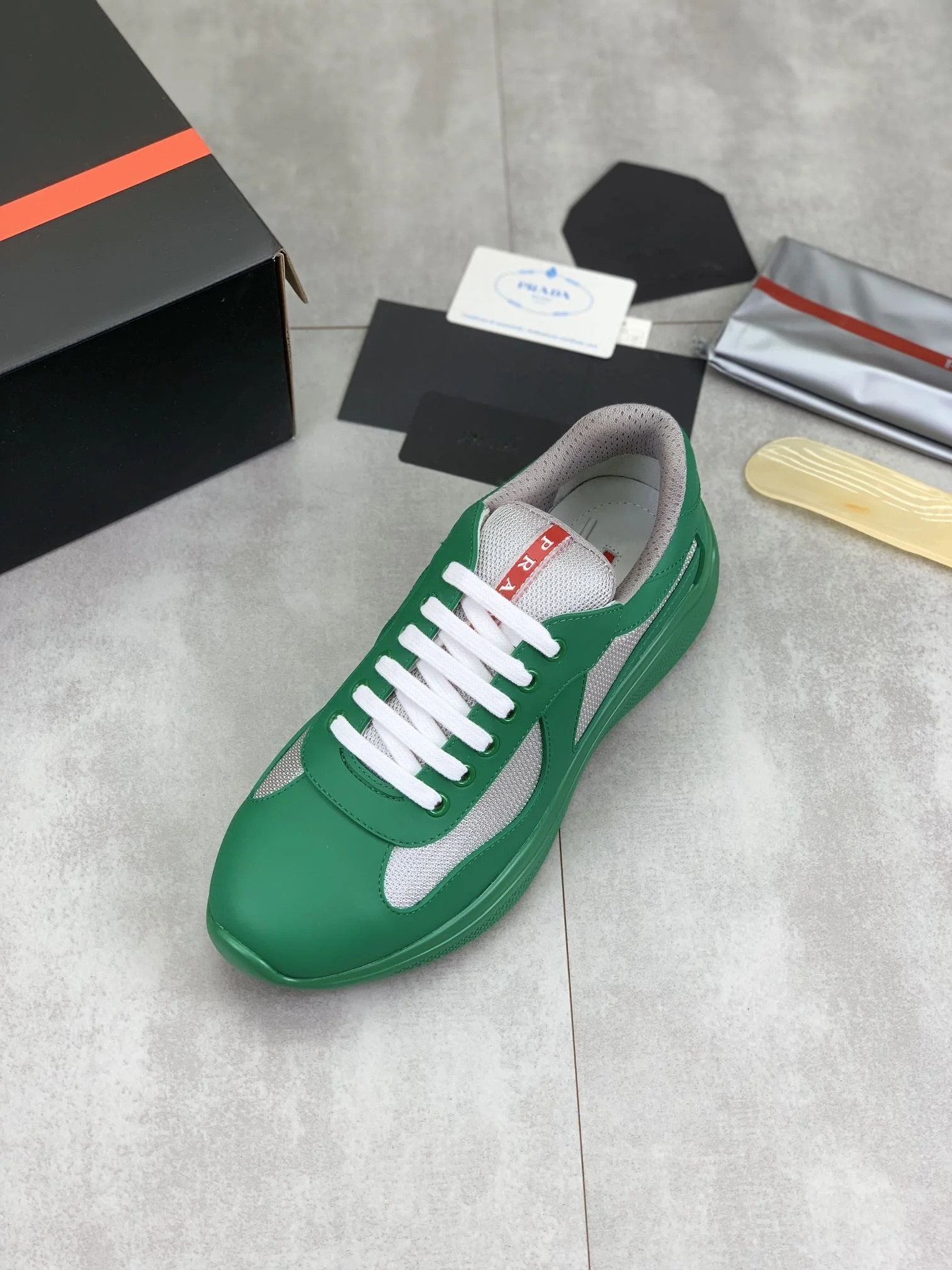 Prada Low Shoes Reliable 34160